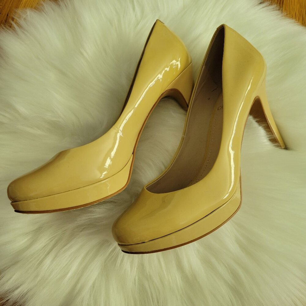 Vince Camuto Zella Cream/Beige Heels